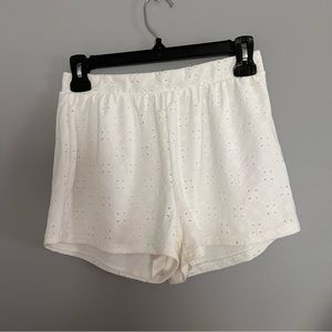 Cute Lace White Shorts